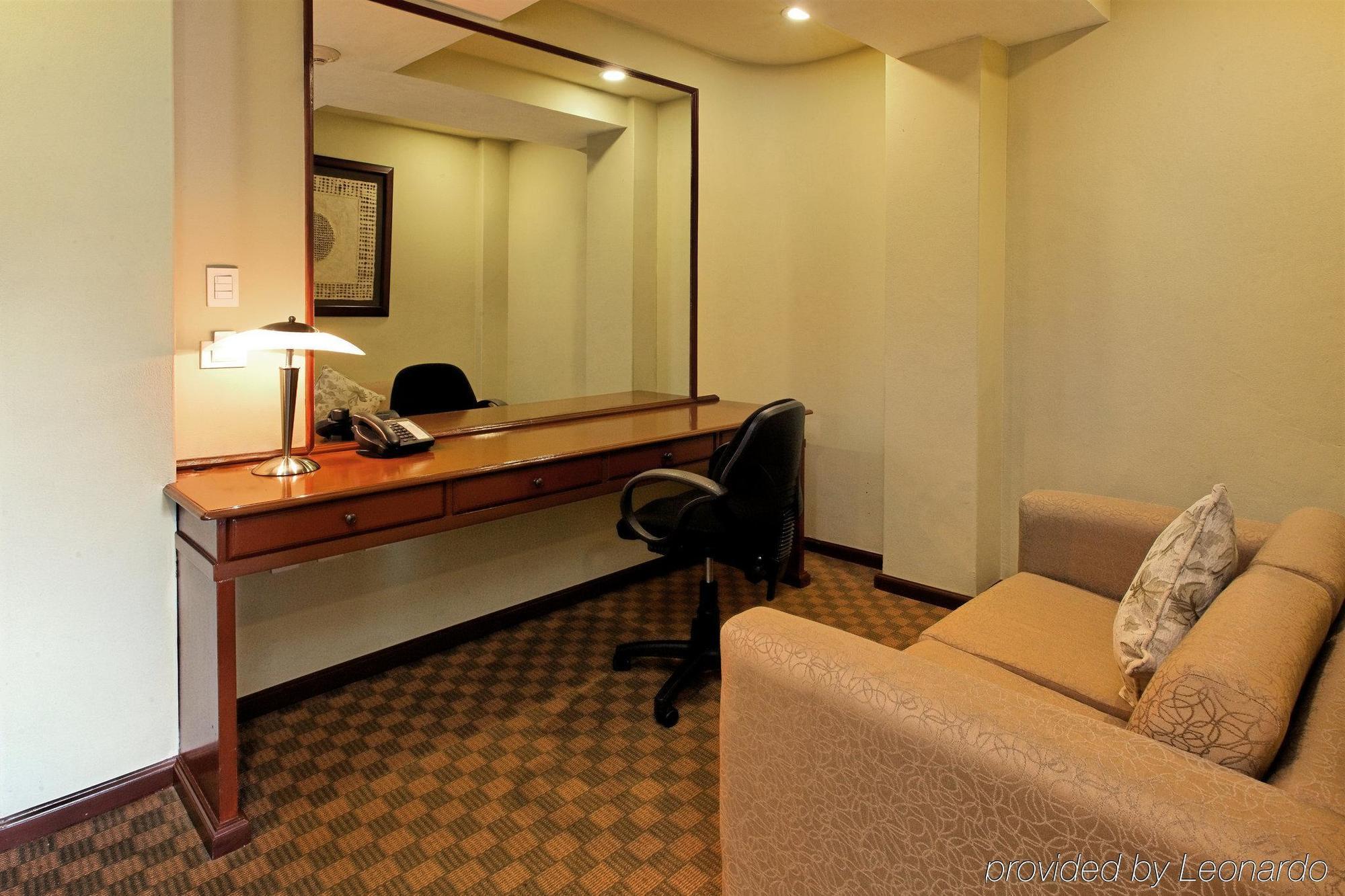 Holiday Inn & Suites Mexico Zona Reforma By Ihg חדר תמונה